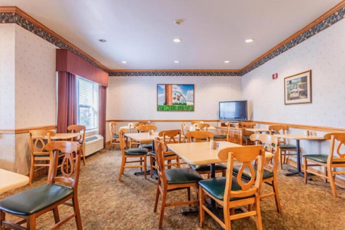 Lancaster Inn & Suites Manheim Εξωτερικό φωτογραφία