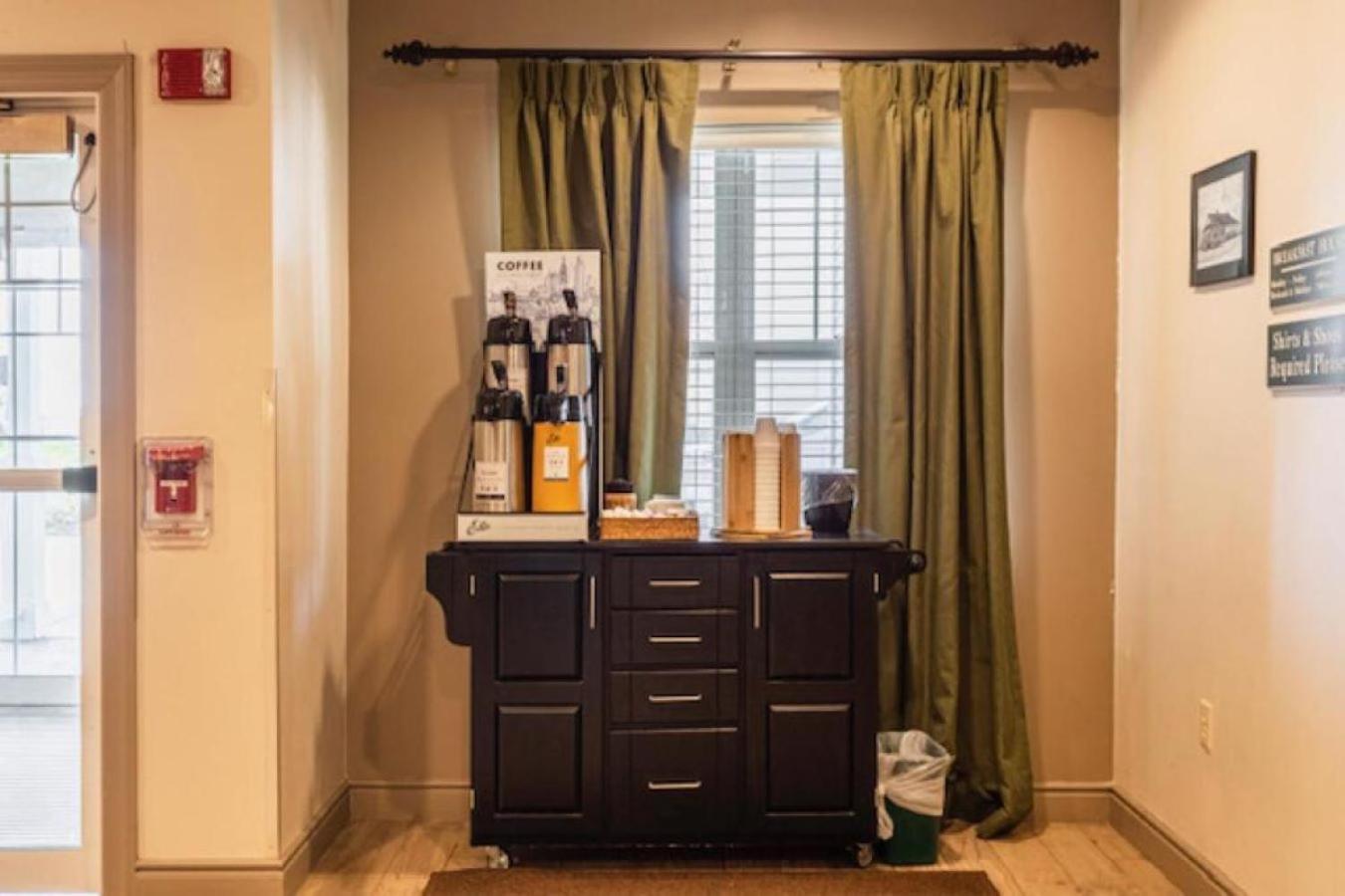Lancaster Inn & Suites Manheim Εξωτερικό φωτογραφία