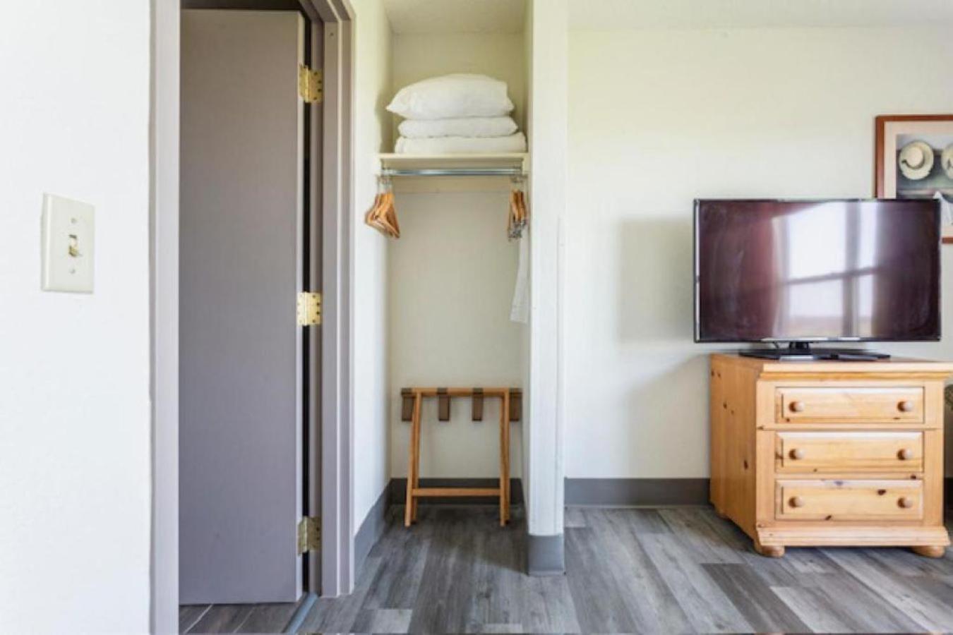 Lancaster Inn & Suites Manheim Εξωτερικό φωτογραφία