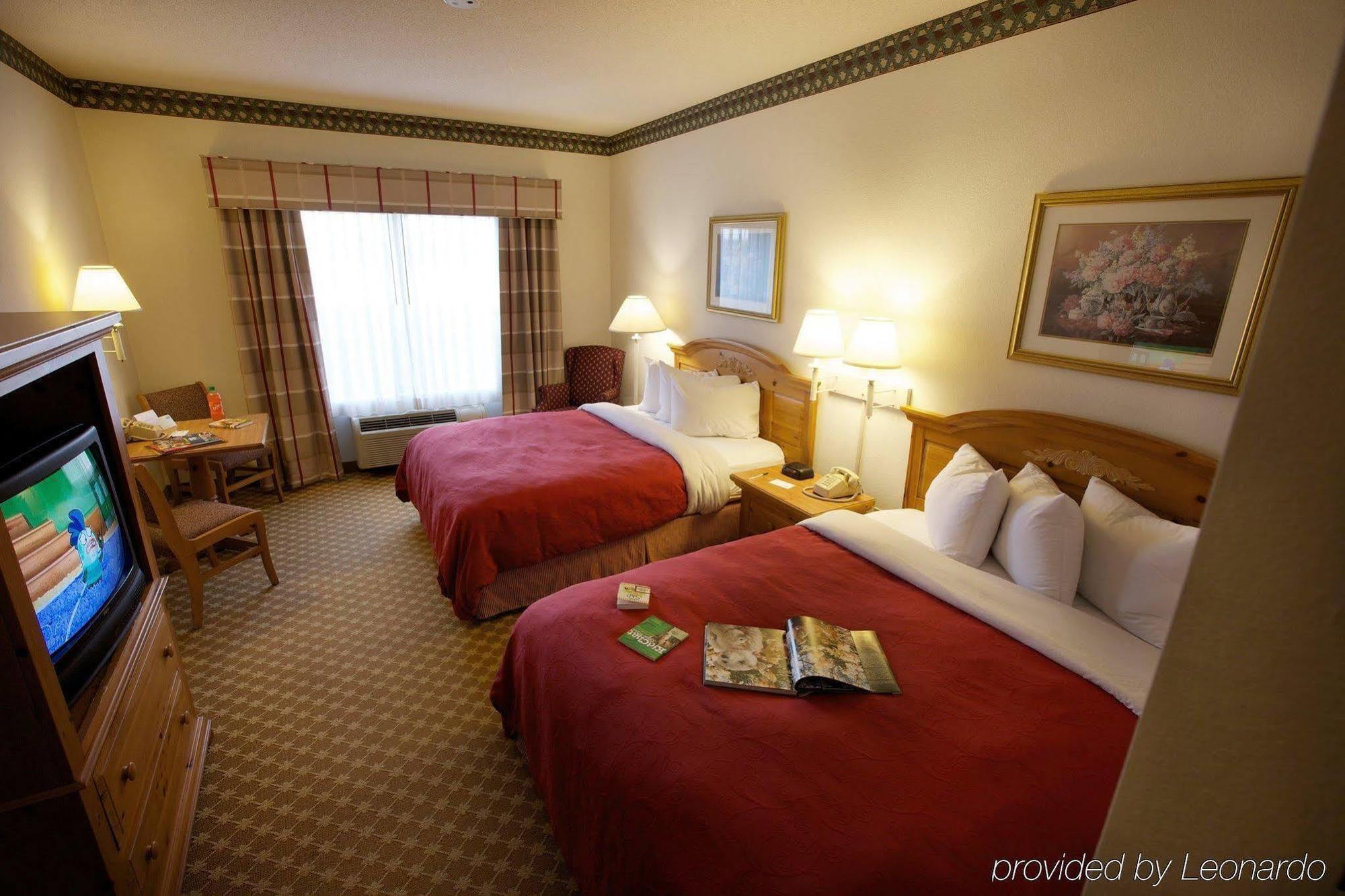Lancaster Inn & Suites Manheim Εξωτερικό φωτογραφία