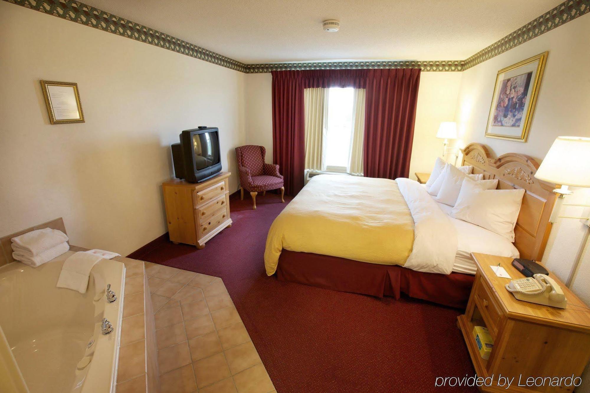 Lancaster Inn & Suites Manheim Εξωτερικό φωτογραφία